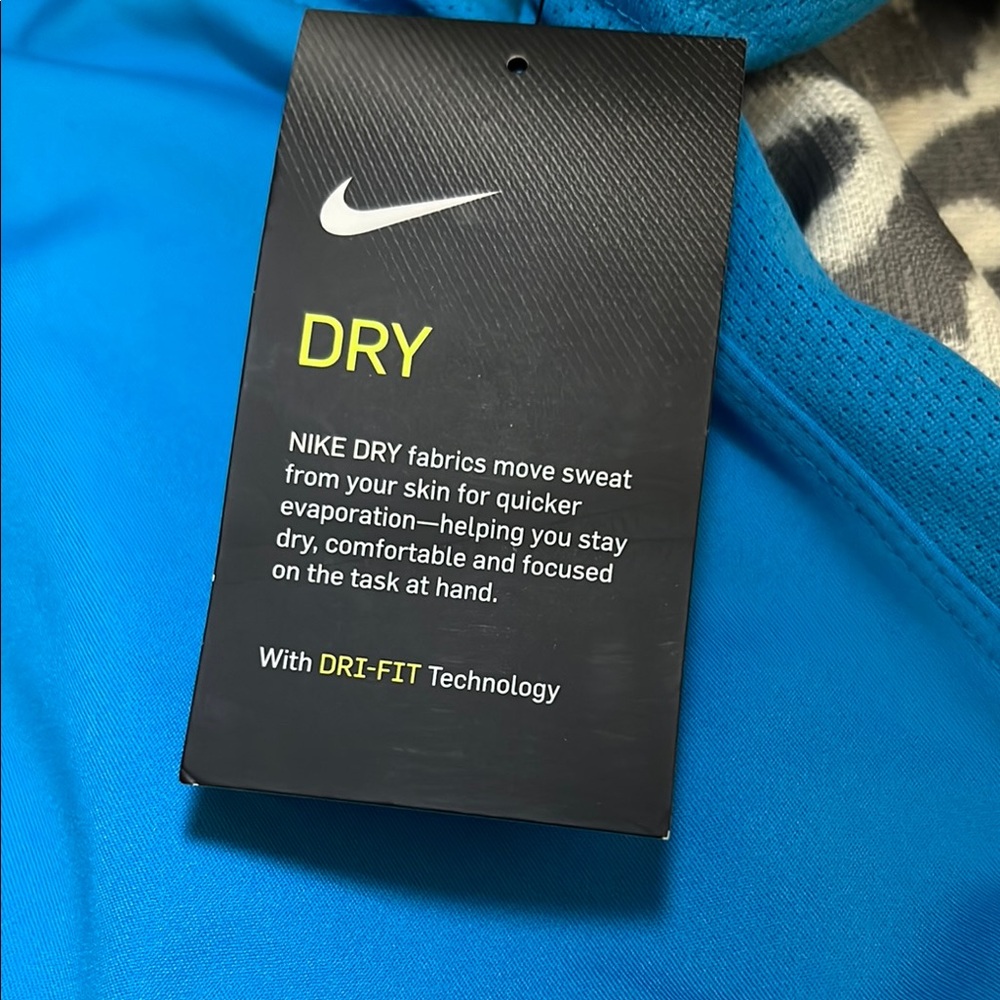 Boys Nike Blue Graphic Kid's Shirt - Picture 7 of 10